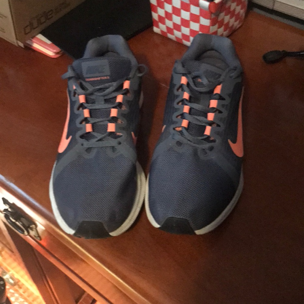 Nike downshifter 8 running shoes